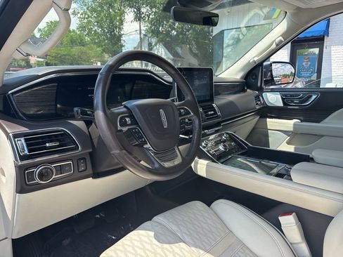 Used 2021 Lincoln Navigator L Black Label AWD/4WD image 19