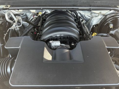 Used 2015 Chevrolet Tahoe LT w/ Luxury Package RWD image 20