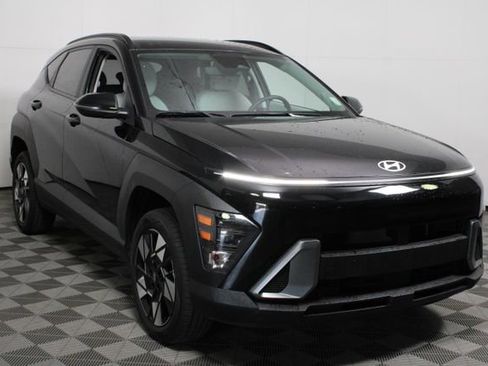 Used 2025 Hyundai Kona SEL image 1