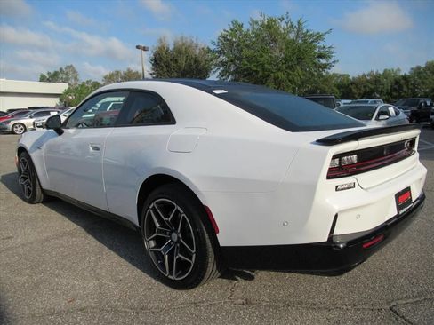 New 2026 Dodge Charger R/T AWD/4WD image 4