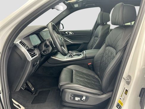 Used 2023 BMW X5 M50i w/ Executive Package image 18