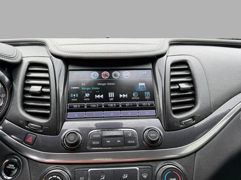 Used 2018 Chevrolet Impala LS FWD image 23
