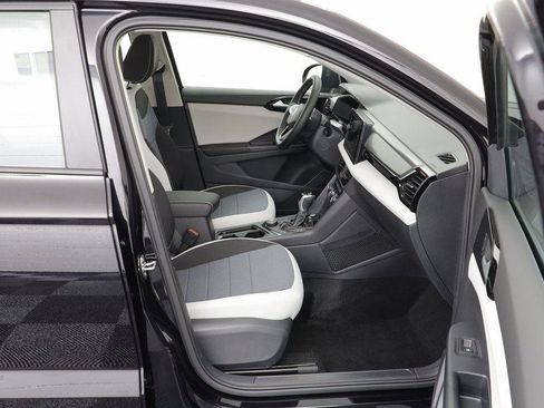 New 2025 Volkswagen Taos S image 18