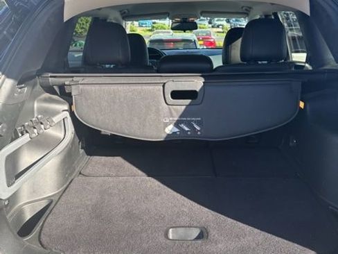 Used 2018 Jeep Cherokee Latitude w/ Altitude Package image 10