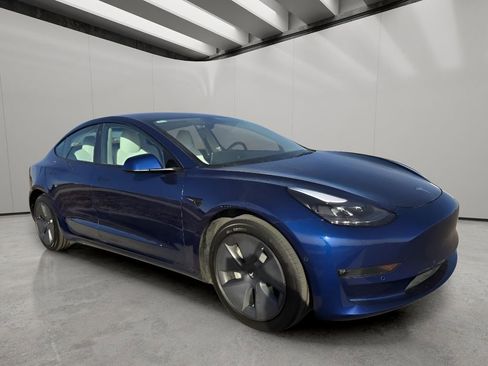 Used 2022 Tesla Model 3 Long Range image 7