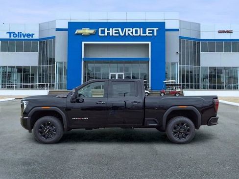 New 2026 GMC Sierra 2500 AT4 w/ AT4 Preferred Package image 4