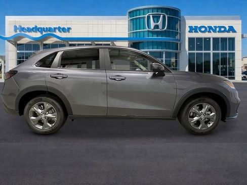 New 2026 Honda HR-V LX image 2