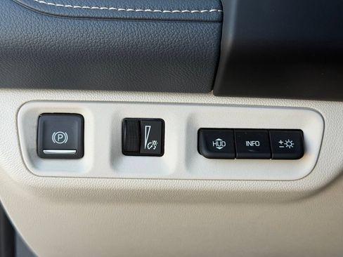 Used 2023 GMC Acadia Denali AWD/4WD image 22