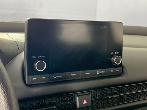 Used 2023 Honda HR-V LX image 14