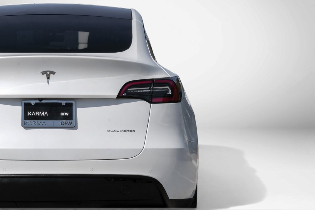 Used 2020 Tesla Model Y Long Range AWD/4WD image 41