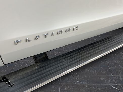 Used 2024 Ford Expedition Platinum AWD/4WD image 45
