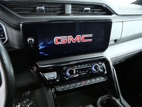 Used 2023 GMC Sierra 1500 AT4X image 21
