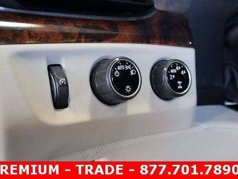 Used 2016 Cadillac Escalade Premium image 23