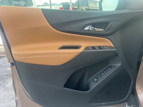 Used 2019 Chevrolet Equinox Premier image 20