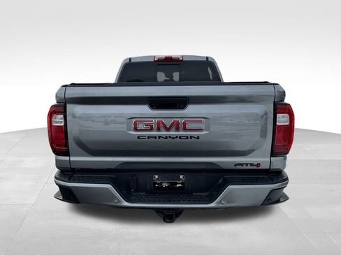 Used 2024 GMC Canyon AT4 w/ Technology Package image 8