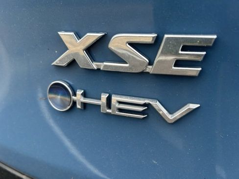 Used 2025 Toyota RAV4 XSE image 8