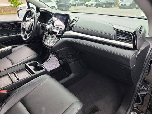 Used 2023 Honda Odyssey Touring image 20