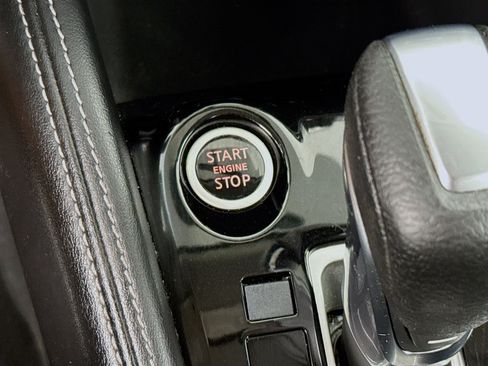 Used 2019 Nissan Kicks S FWD image 20