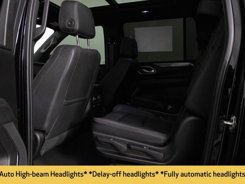 Used 2023 Chevrolet Suburban RST w/ Luxury Package image 37