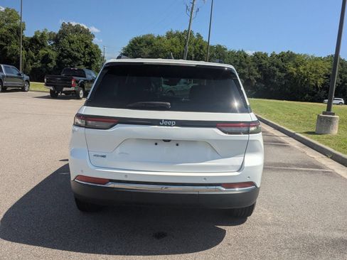Used 2024 Jeep Grand Cherokee Limited 4xe AWD/4WD image 4