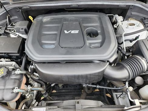 Used 2018 Jeep Grand Cherokee Altitude image 29