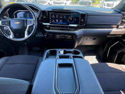 Used 2024 Chevrolet Silverado 2500 LT AWD/4WD image 15