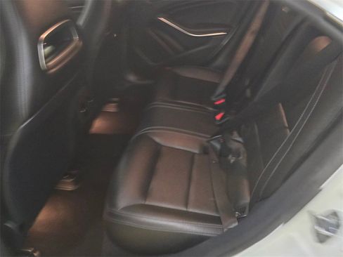 Used 2019 Mercedes-Benz CLA 250 image 18