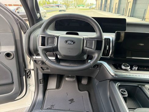New 2026 Ford Expedition Max Platinum w/ Stealth Appearance Package AWD/4WD image 13