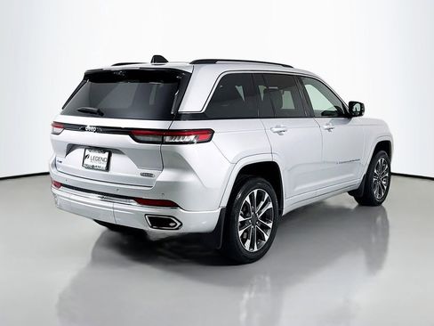 Used 2023 Jeep Grand Cherokee Overland w/ Advanced Protech Group III AWD/4WD image 4