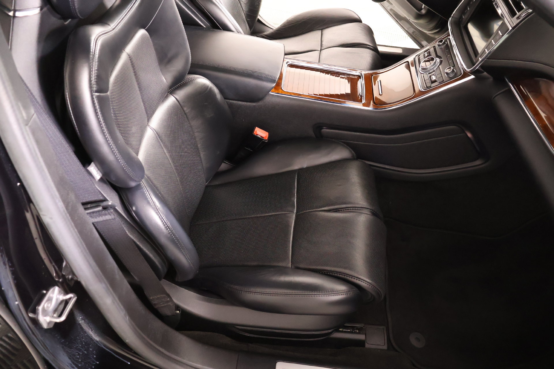 Used 2020 Lincoln Continental Reserve FWD image 13