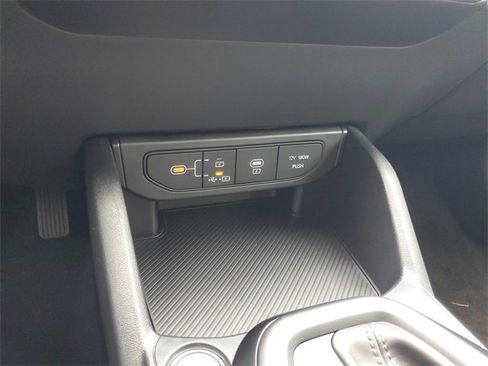 New 2025 Kia K4 LXS image 21