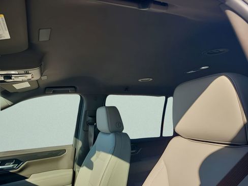 New 2026 GMC Yukon XL Elevation image 30