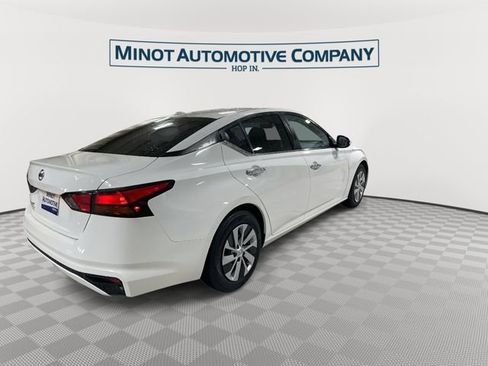 Used 2019 Nissan Altima 2.5 S FWD image 8