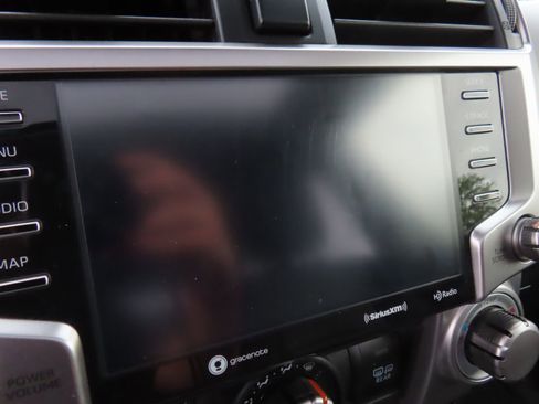 Used 2020 Toyota 4Runner SR5 Premium w/ Moonroof Package AWD/4WD image 23