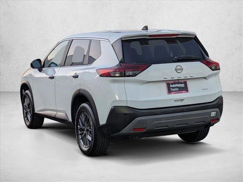 Used 2023 Nissan Rogue S image 8