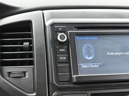Used 2014 Toyota Tacoma 2WD Access Cab image 19