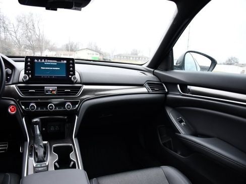 Used 2022 Honda Accord Sport image 21
