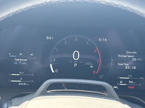 Used 2024 Lexus GX 550 w/ Accessory Package (2T) AWD/4WD image 21