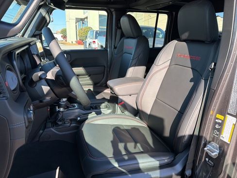 New 2026 Jeep Gladiator Rubicon image 30