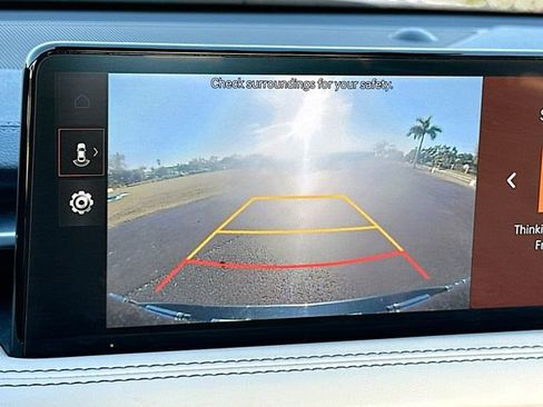 Used 2025 Genesis G70 2.5T image 14