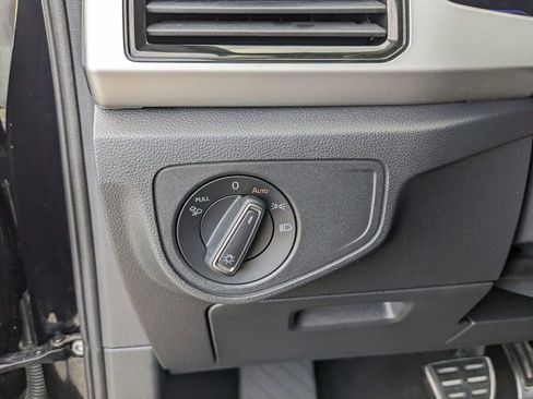 Certified 2023 Volkswagen Atlas Cross Sport SEL R-Line image 27