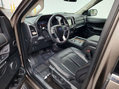 Used 2018 Ford Expedition Max Platinum AWD/4WD image 7