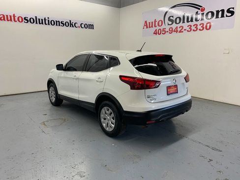 Used 2019 Nissan Rogue Sport S image 5