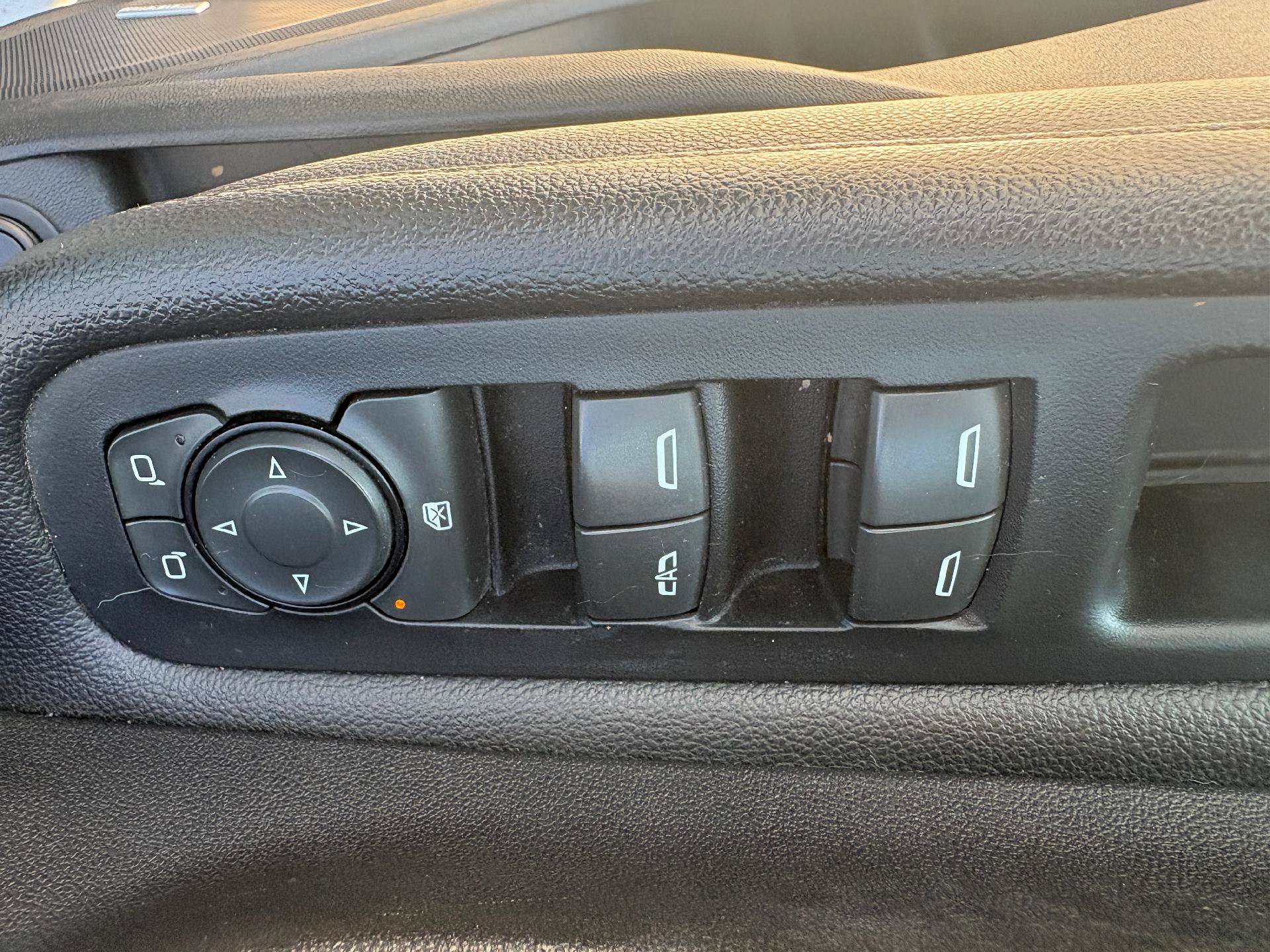 Used 2018 GMC Terrain Denali w/ Comfort Package AWD/4WD image 22