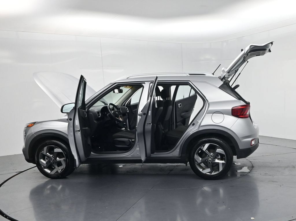 Used 2025 Hyundai Venue SEL FWD image 50