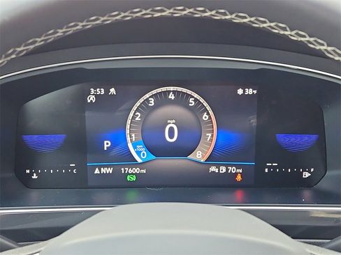 Used 2024 Volkswagen Tiguan Wolfsburg Edition image 29