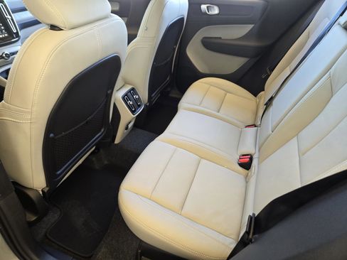 New 2026 Volvo XC40 B5 Plus w/ Protection Package Premier image 32