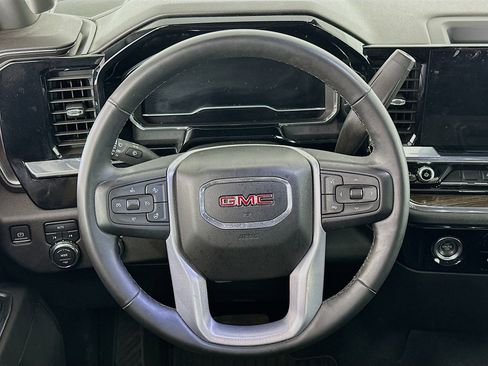 Used 2023 GMC Sierra 1500 Elevation image 18