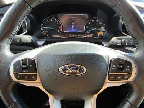 Used 2023 Ford Explorer XLT w/ Equipment Group 202A image 21