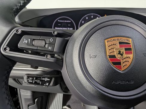 New 2026 Porsche Cayenne S image 39